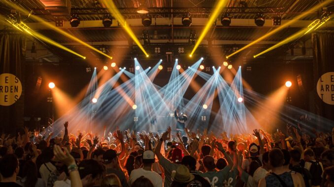 Dünyanın En İlginç ve Efsanevi Festival ve Etkinlikleri Dünyanın En İlginç ve Efsanevi Festival ve Etkinlikleri
